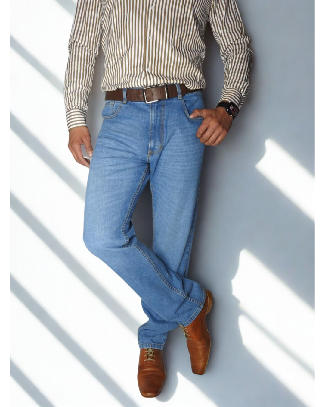 Hombre corte Slimfit color claro